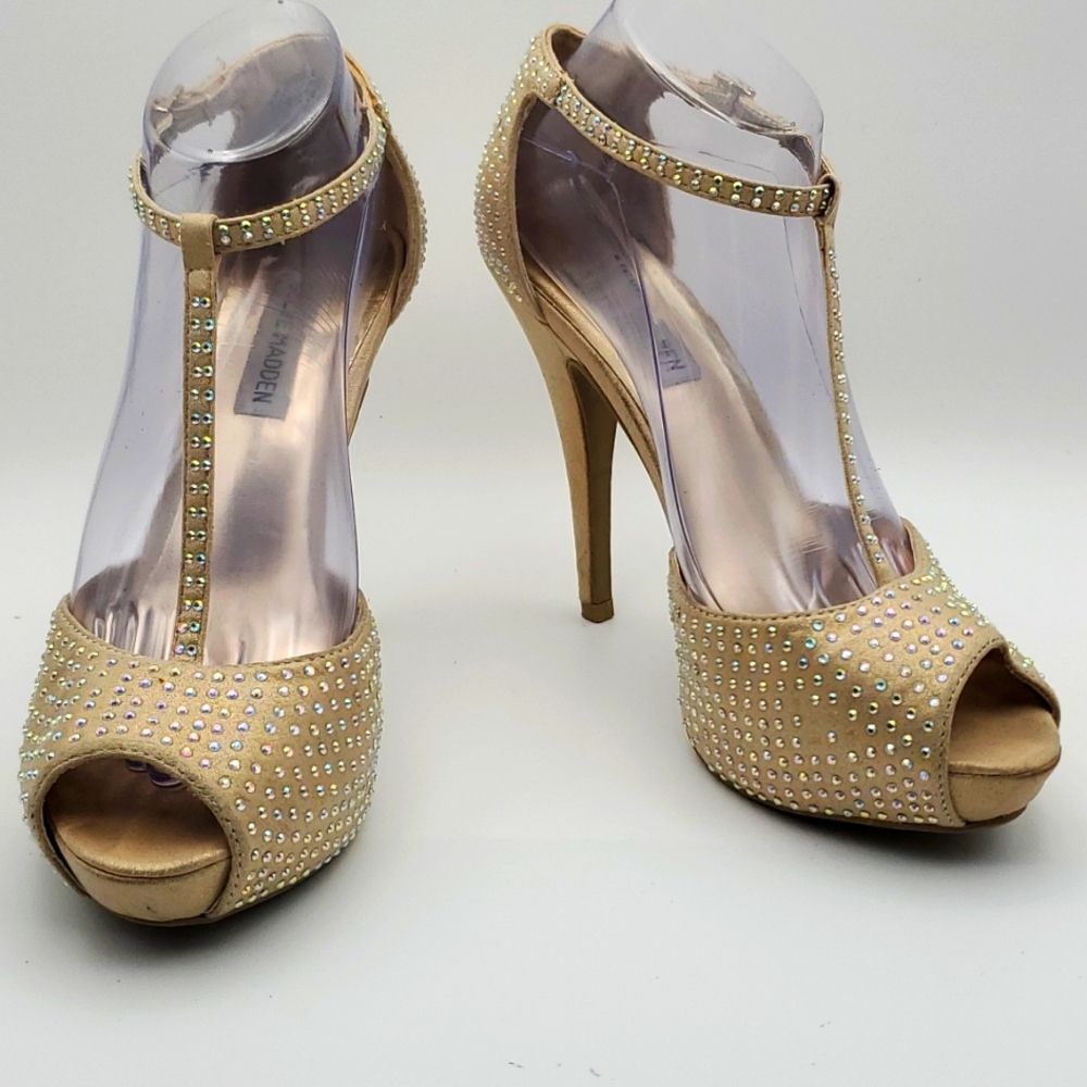 Steven Madden Sparkling T-Strap Heels.  SIZE 8.5. ‎ S886
